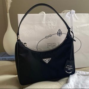 Prada re edition 2005 bag